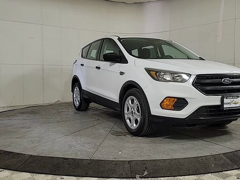 Used 2018 Ford Escape S image 8
