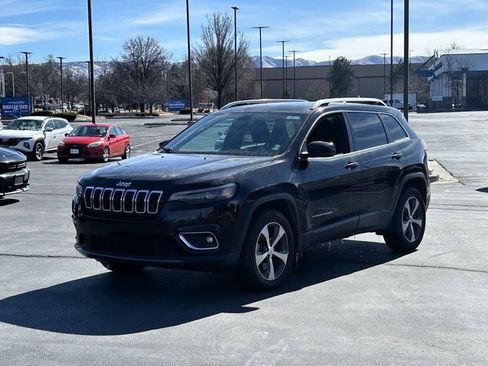 Used 2019 Jeep Cherokee Limited image 8