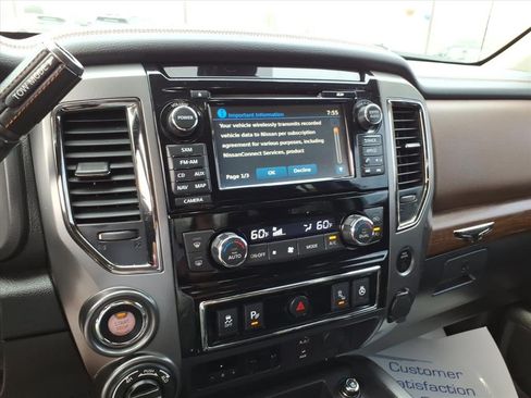 Used 2018 Nissan Titan Platinum Reserve w/ Platinum Utility Package AWD/4WD image 18