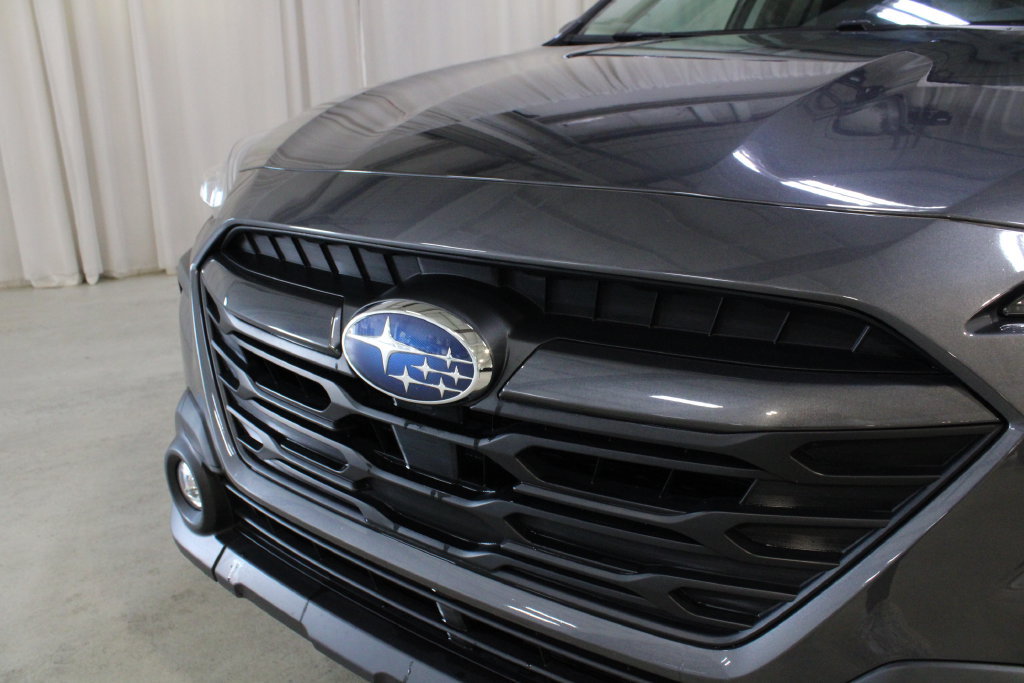 Used 2024 Subaru Outback Premium AWD/4WD image 32
