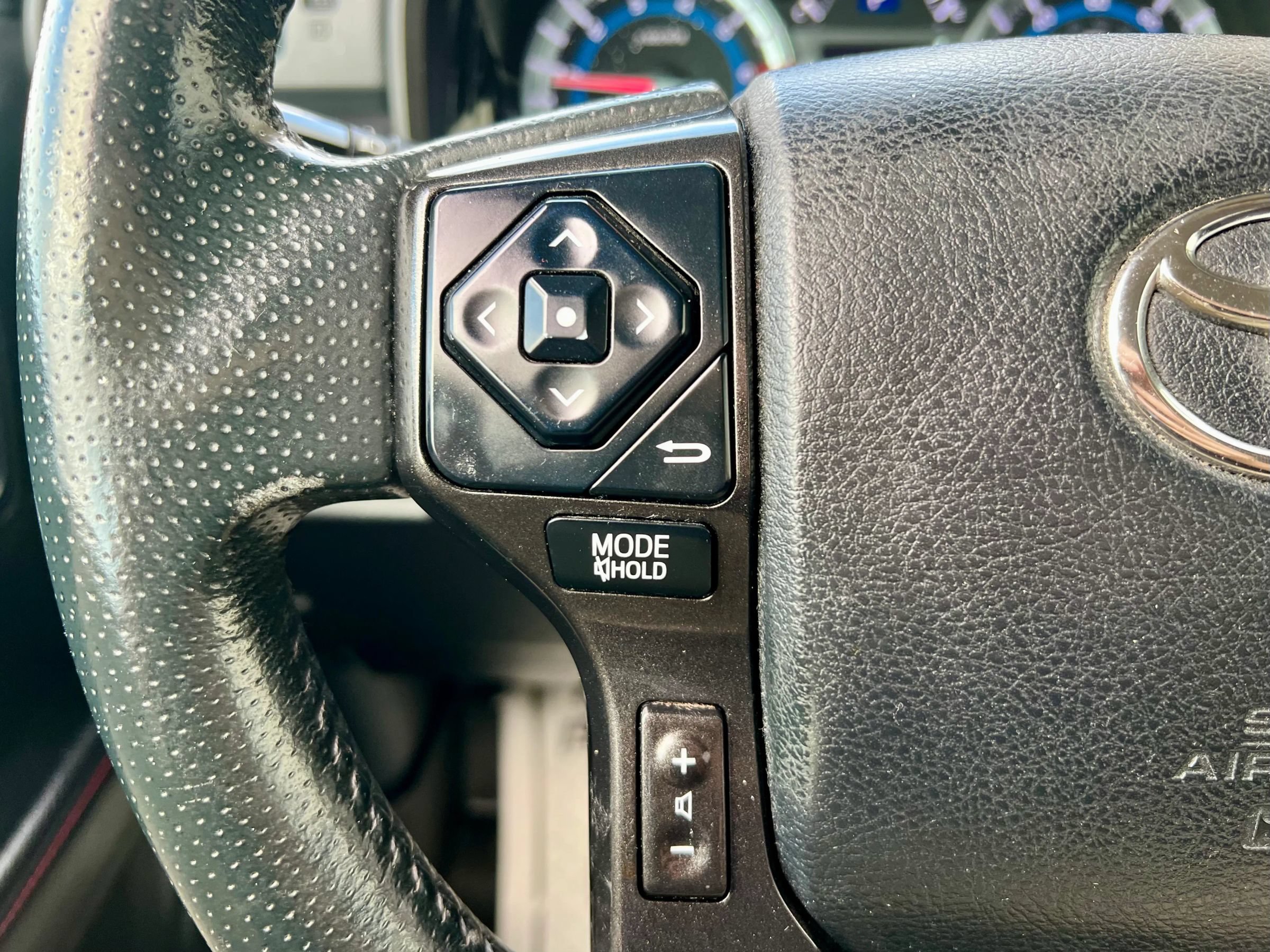 Used 2016 Toyota 4Runner Trail AWD/4WD image 18
