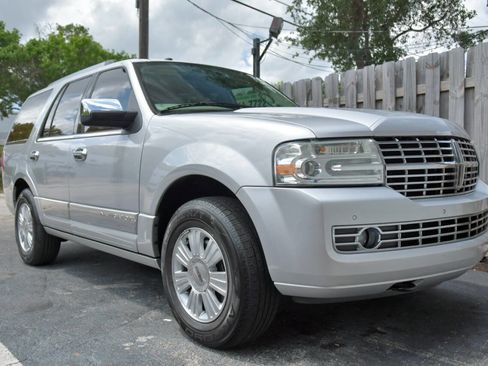 Used 2014 Lincoln Navigator 2WD image 36