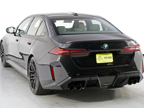 Used 2025 BMW M5 w/ Carbon Package image 54