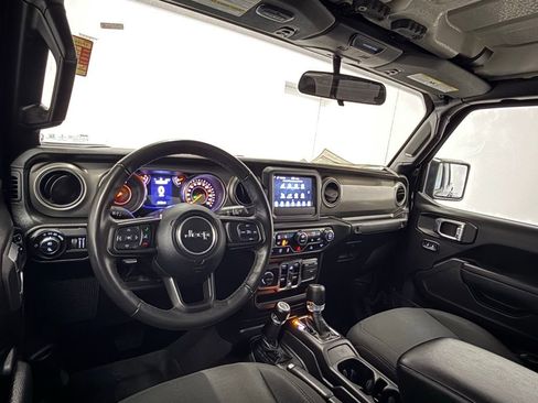 Used 2022 Jeep Gladiator Willys image 23