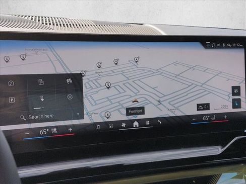 Used 2025 BMW i5 eDrive40i w/ Premium Package image 13