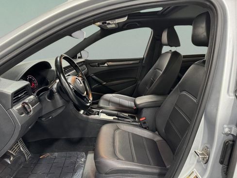 Used 2021 Volkswagen Passat 2.0T R-Line image 27