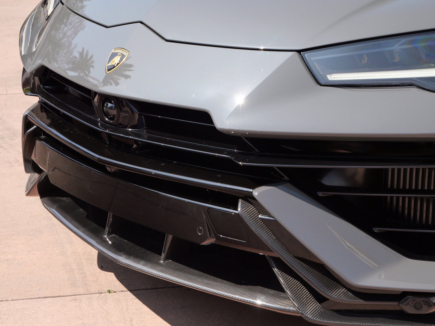 Used 2024 Lamborghini Urus Performante AWD/4WD image 22