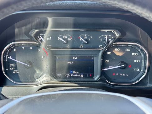 Used 2020 GMC Sierra 1500 SLT w/ Driver Alert Package I AWD/4WD image 19