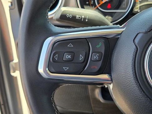 Certified 2023 Jeep Gladiator Overland image 24