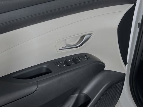 Used 2025 Hyundai Tucson SEL FWD image 16