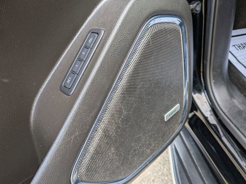 Used 2017 Chevrolet Suburban Premier image 28