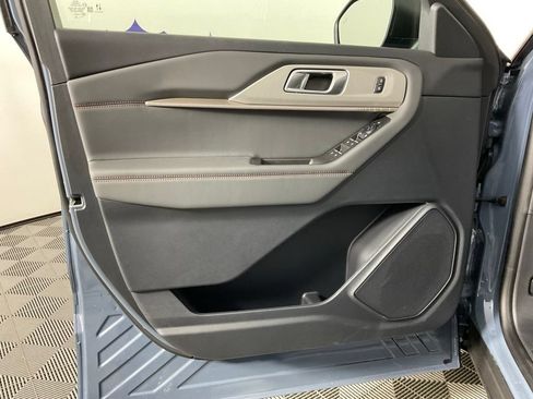 New 2026 Ford Explorer Active RWD image 12