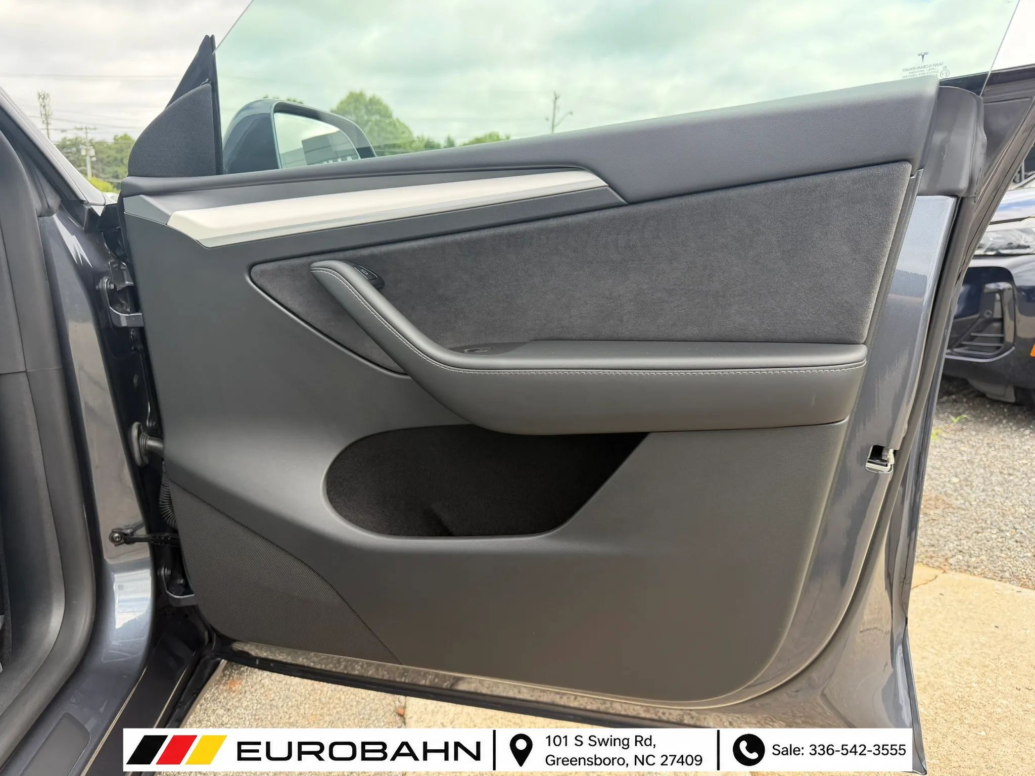 Used 2023 Tesla Model Y Performance AWD/4WD image 21
