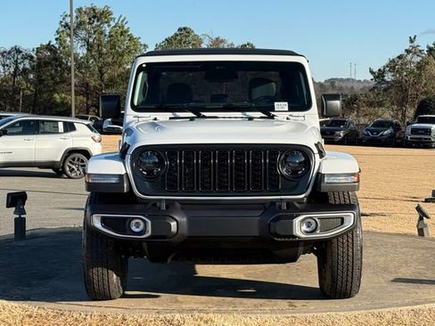 New 2026 Jeep Gladiator Sport AWD/4WD image 2