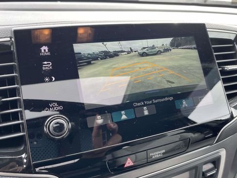 Used 2023 Honda Passport EX-L image 17