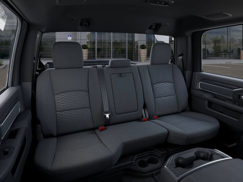 New 2026 RAM 2500 Big Horn AWD/4WD image 15