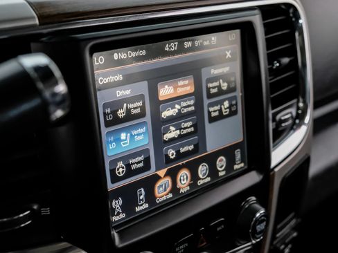 Used 2016 RAM 2500 Laramie w/ Sport Appearance Group AWD/4WD image 40