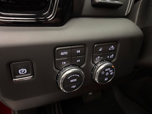 Used 2026 GMC Sierra 1500 AT4 w/ AT4 Premium Package image 37