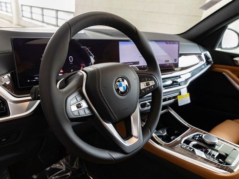 New 2026 BMW X5 sDrive40i image 16