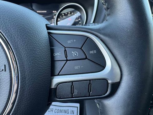 Used 2018 Jeep Compass Latitude w/ Popular Equipment Group image 15