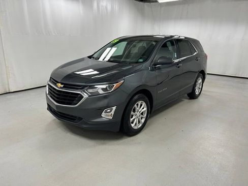Used 2019 Chevrolet Equinox LT FWD image 2