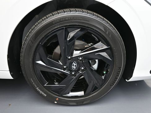 New 2026 Hyundai Elantra Sport FWD image 22