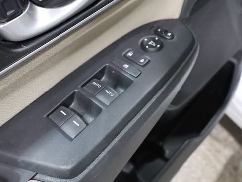 Used 2019 Honda CR-V EX image 14