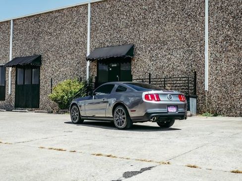 Used 2011 Ford Mustang GT Premium w/ Comfort Pkg RWD image 35