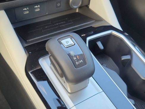 New 2026 Mitsubishi Outlander SE FWD image 18