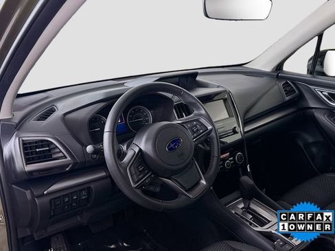 Used 2024 Subaru Forester Premium AWD/4WD image 9