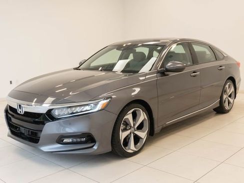 Certified 2018 Honda Accord Touring image 6