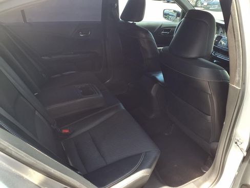 Used 2017 Honda Accord Sport image 21