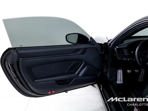 Used 2025 Porsche 911 Carrera T RWD image 10