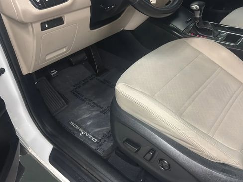 Used 2020 Kia Sorento LX w/ LX I4 Convenience Package FWD image 25