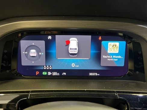 Certified 2024 Volkswagen Atlas Cross Sport SE FWD image 22