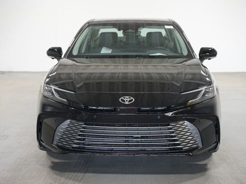 New 2026 Toyota Camry XLE AWD/4WD image 2