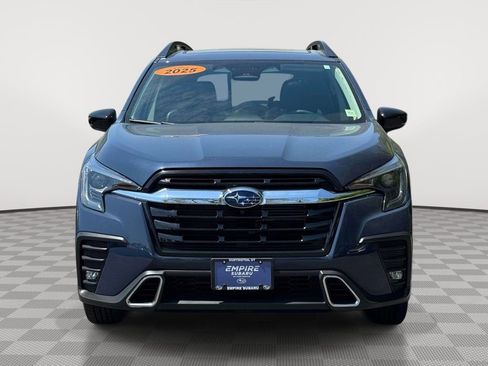 Used 2025 Subaru Ascent Touring AWD/4WD image 3