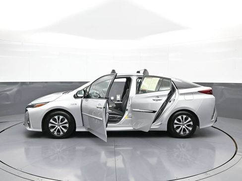 Certified 2020 Toyota Prius Prime Limited FWD image 41