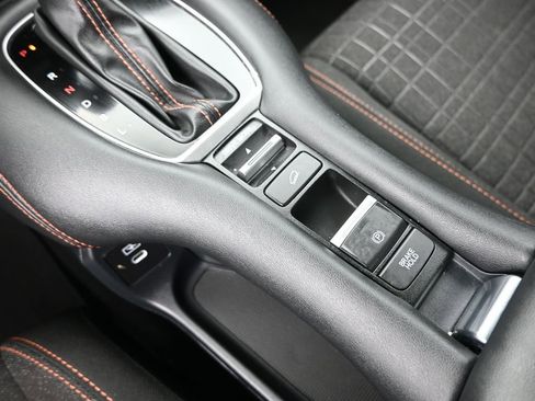 Certified 2024 Honda HR-V Sport image 19