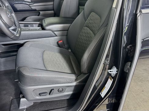 Used 2025 Nissan Pathfinder SV FWD image 22