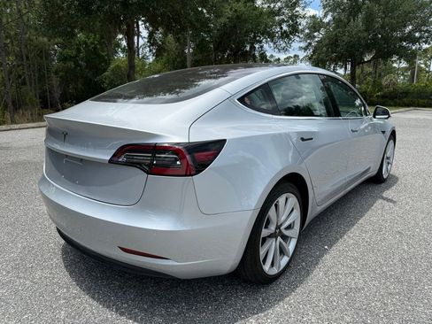 Used 2018 Tesla Model 3 Mid Range RWD image 9