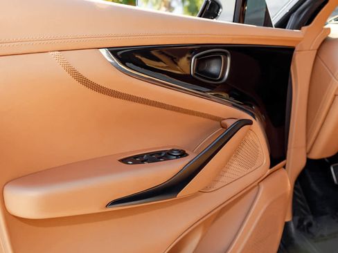 Used 2025 Aston Martin DBX 707 image 48