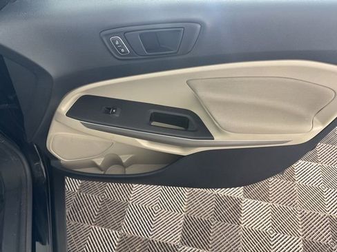Used 2020 Ford EcoSport S AWD/4WD image 19