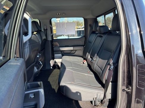 Certified 2022 Ford F150 Lariat w/ Equipment Group 502A High image 28