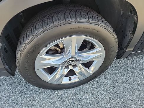 Used 2018 Toyota Highlander Limited image 9