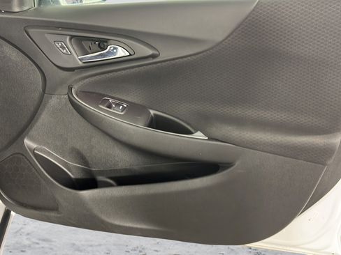 Used 2022 Chevrolet Malibu LT FWD image 21