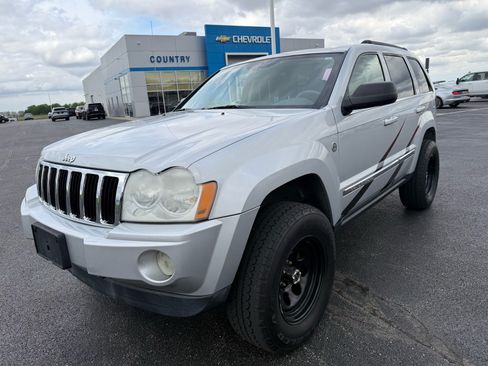 Used 2005 Jeep Grand Cherokee Limited AWD/4WD image 8