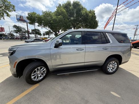 Used 2025 Chevrolet Tahoe LT AWD/4WD image 13