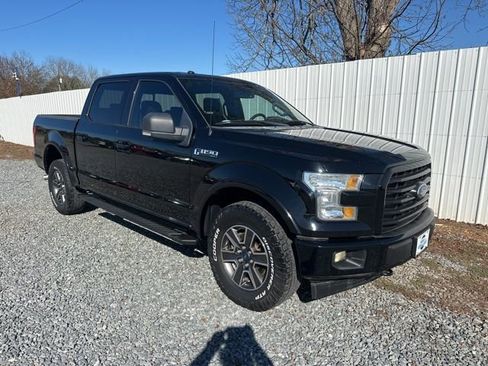 Used 2017 Ford F150 XLT w/ Equipment Group 302A Luxury image 7