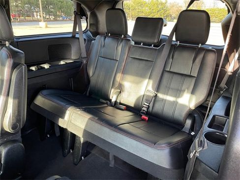 Used 2018 Dodge Grand Caravan GT image 20